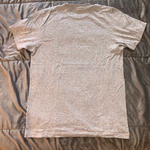 T-shirt sur gris / mélangé | Vetement